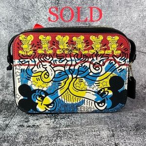 ♥ Disney Mickey Mouse X Keith Haring Mini Camera Bag ♥ NWT C6906